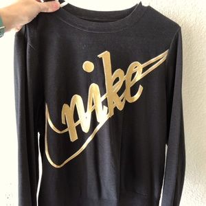 Nike long sleeve shirt